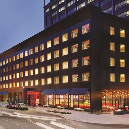 Radisson Red Minneapolis Downtown Exterior foto