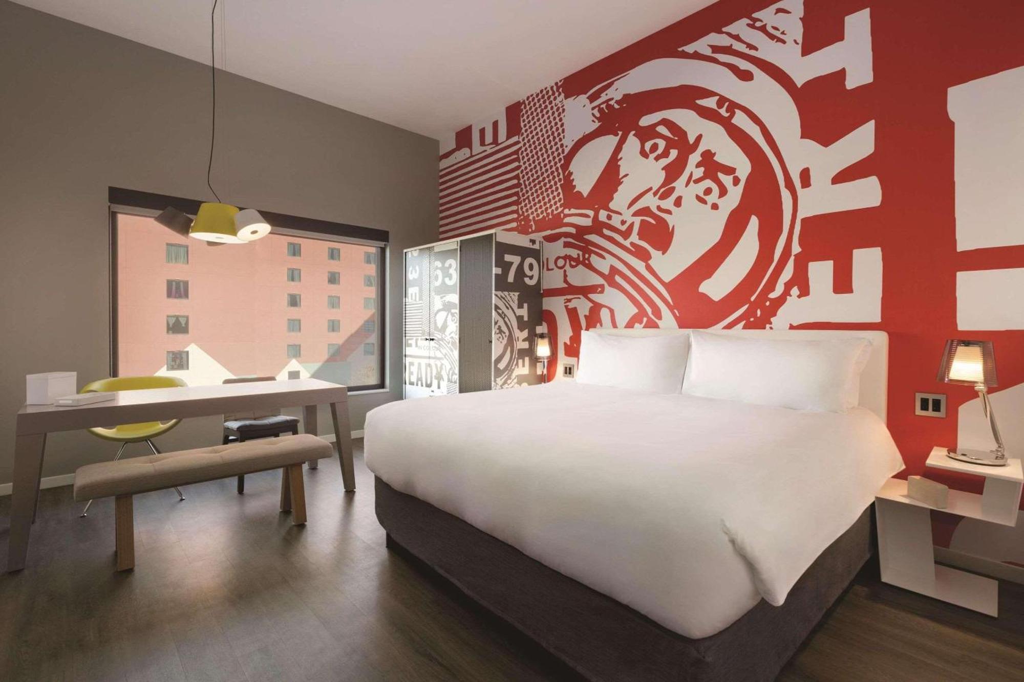 Radisson Red Minneapolis Downtown Exterior foto
